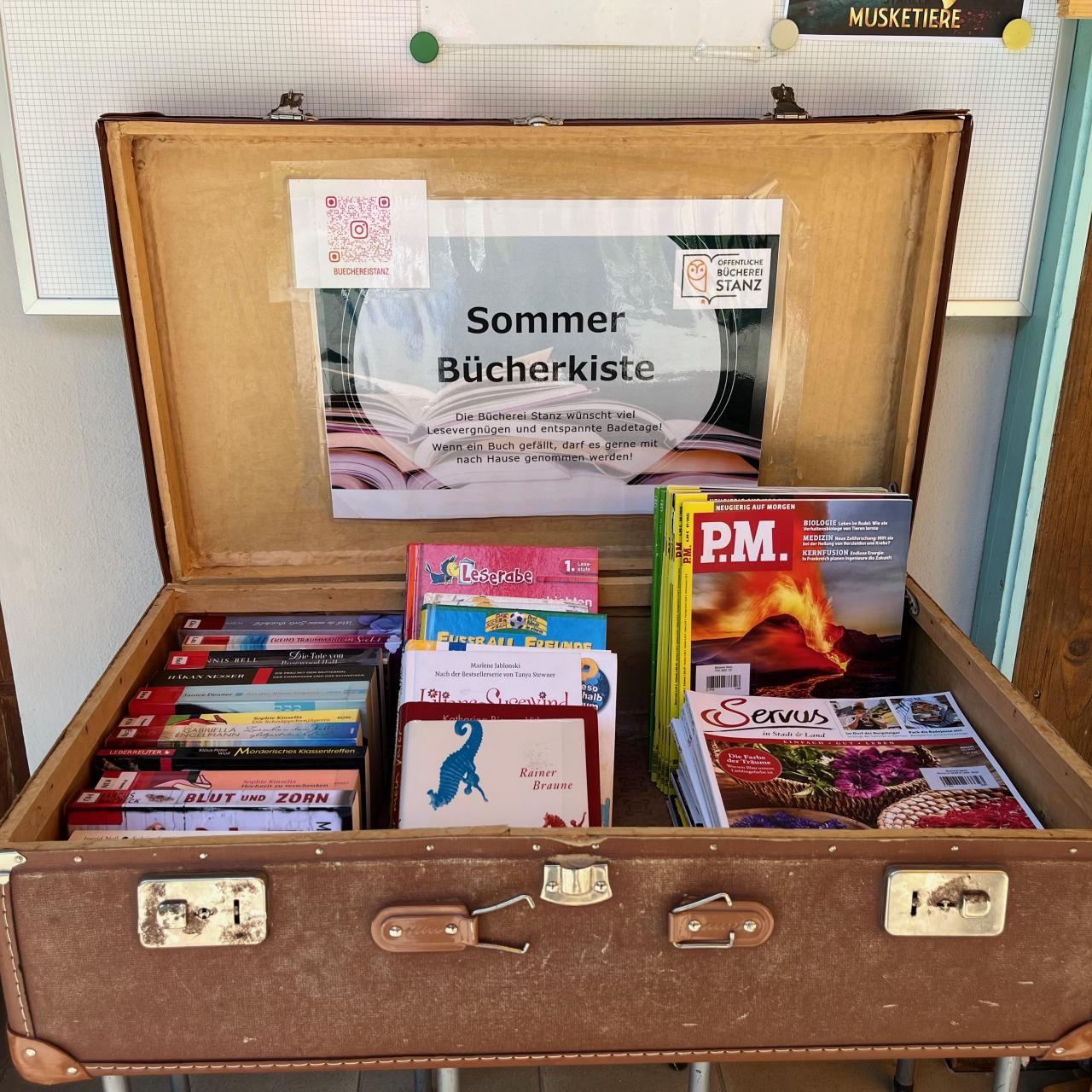 Bücherkoffer